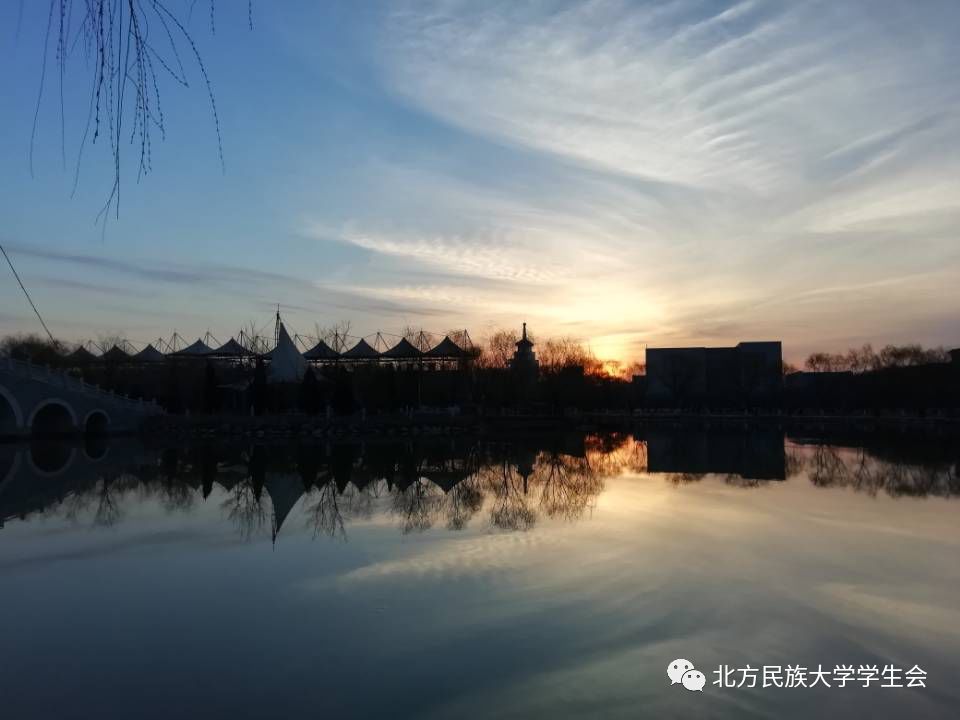 双微互动节最美北方民大摄影作品评选三经济学院马克思主义学院文学与