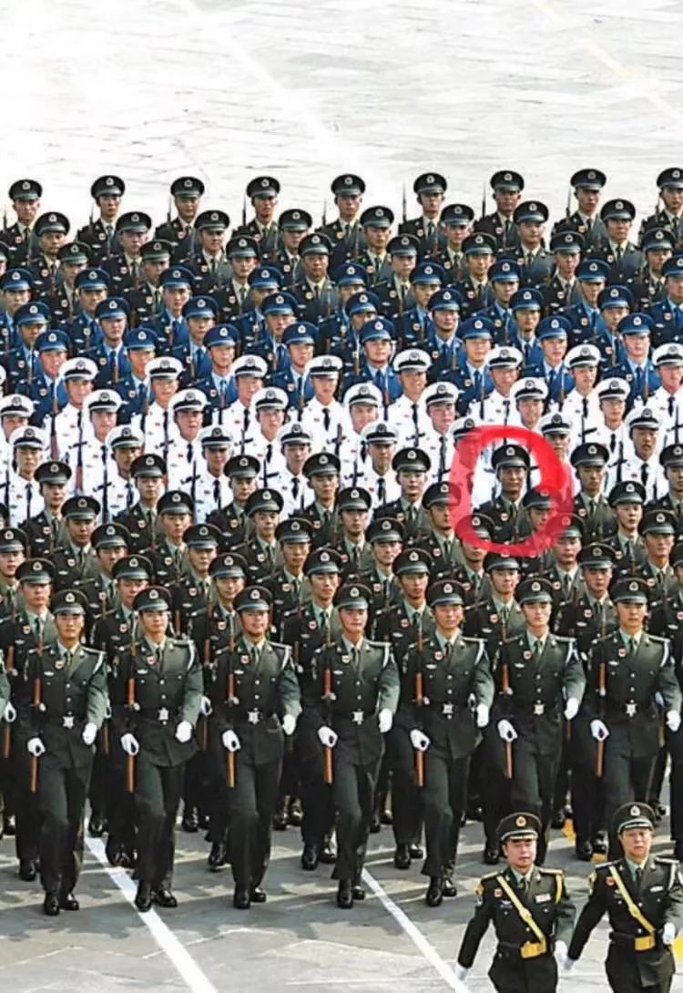 厉害了!淮北小伙三次打卡大阅兵,关键还特帅