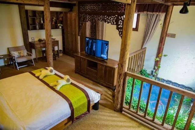 免费服务区住宿 94a1f57ea6a34efdb7481a83e52fdf44.jpeg