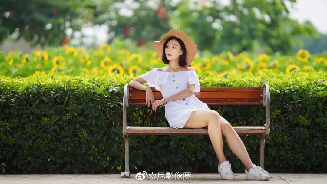 索尼alpha 7r iv拍摄体验:向日葵花海人像