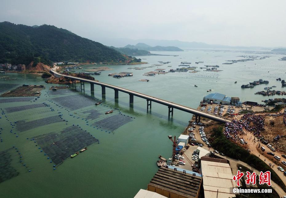 福建霞浦东安岛海防大桥通车 结束500多年“以渡出岛”历史