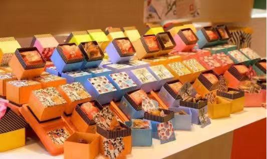 良品铺子打高端零食口号，换汤不换药，把积累