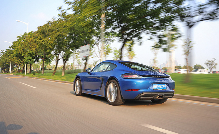 911裸车价格 c10e0f4460be4f75a9270787dc65a5c5.jpeg