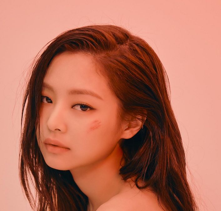 ink成员差距有多大?Jennie被称为人间香奈儿,而