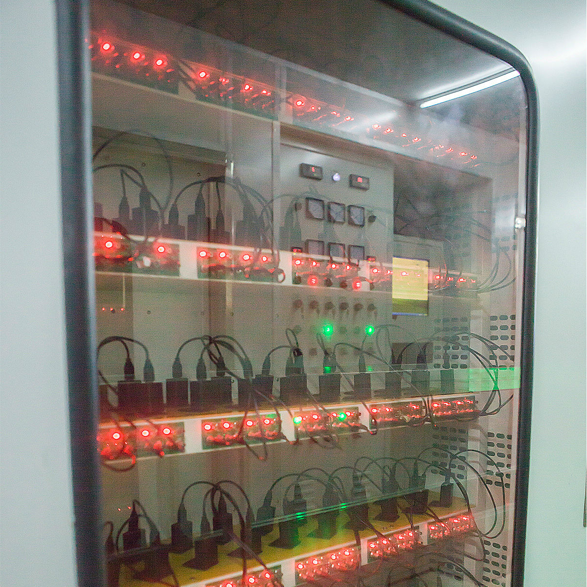 环境|电源适配器在高低温环境下分别会有哪些影响