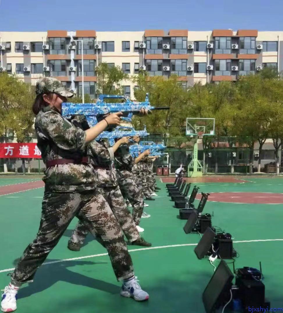 清华大学,人民大学等高校扎实推进国防教育和学生军训