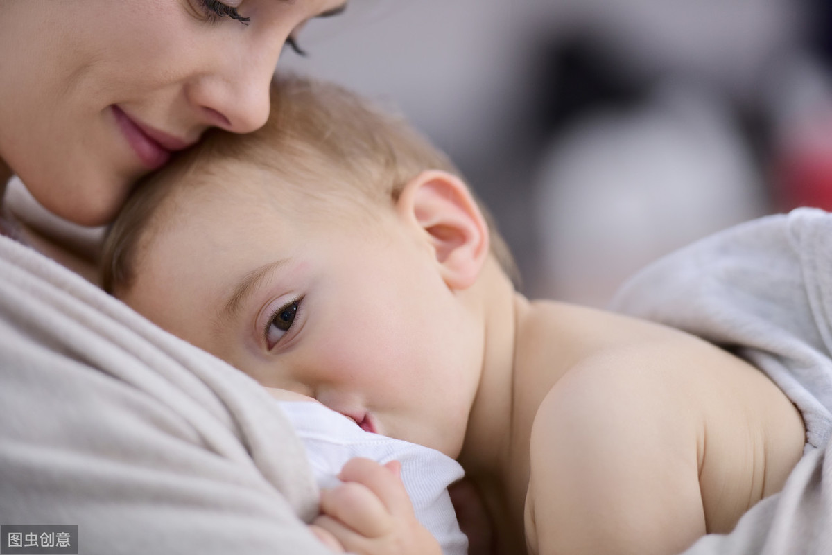 wly顺其自然：月子里发烧能喂奶吗？什么消炎药哺乳期能吃？妈妈们都应该了解一下