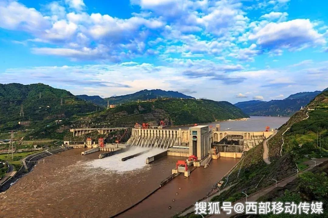 中国第三大水电站向家坝电站.