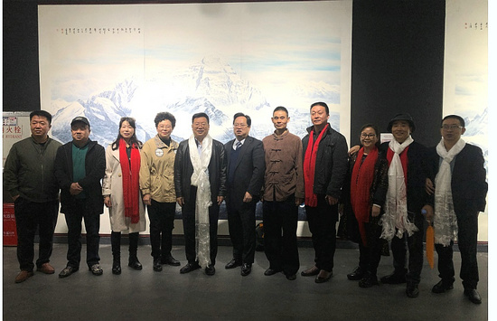 庆贺新中国七十华诞高原雪山画派作品展在西藏牦牛博物馆隆重举办