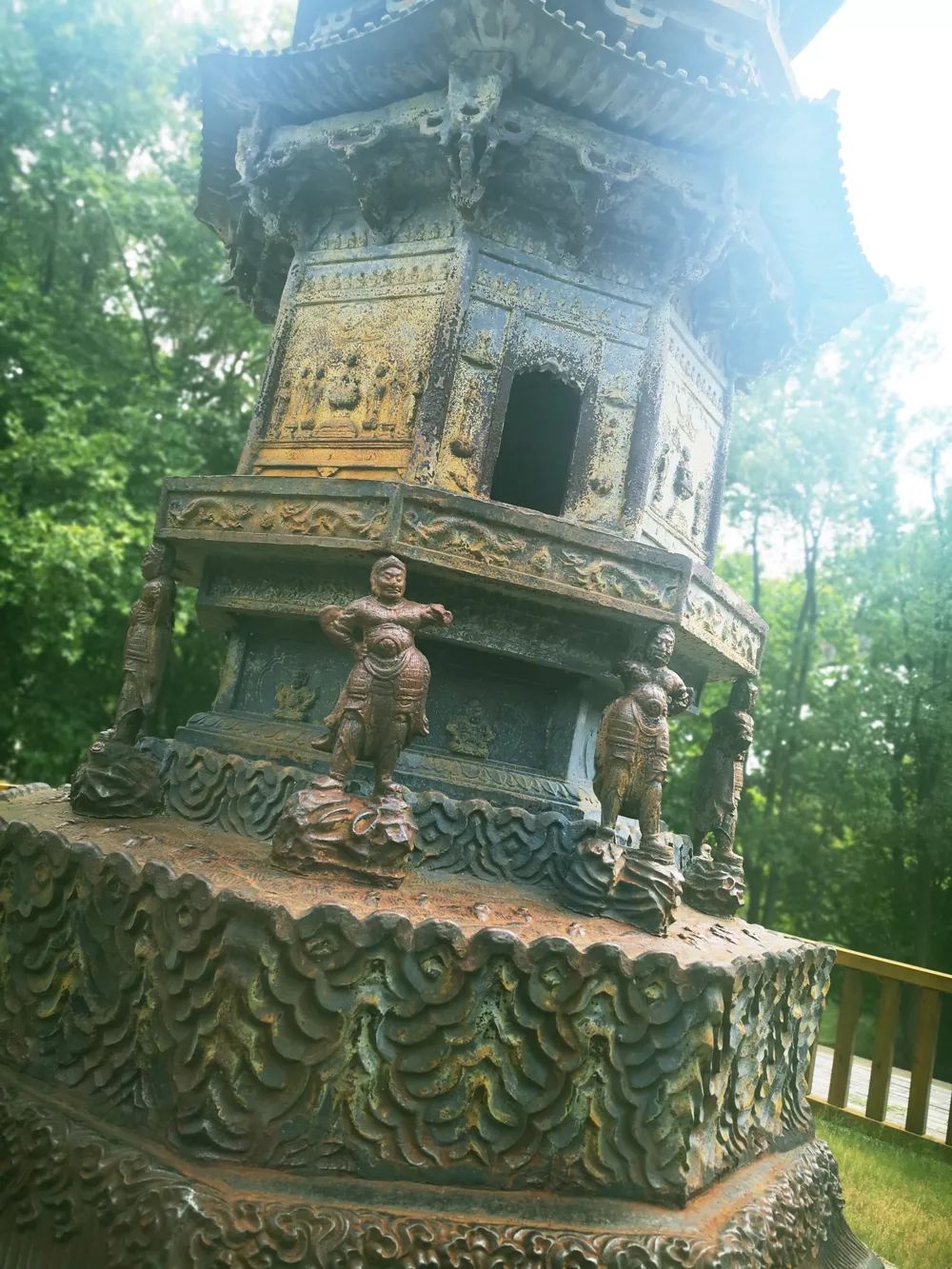 一座真正拥有历史沉淀的古寺 — 玉泉寺_铁塔