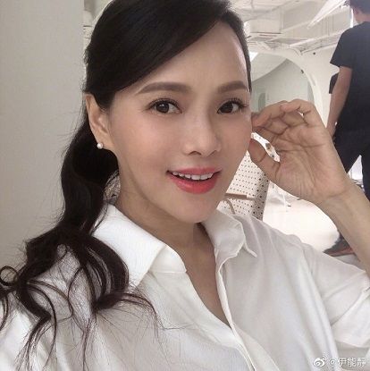 「娱乐大嘴」原创女儿被吐槽傻头傻脑，伊能静凌晨发文怒怼绝不容许伤害自己的孩子