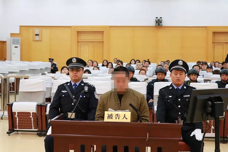 35人被抓,张家口以史某刚为首的黑社会性质组织被押赴庭审_宣化