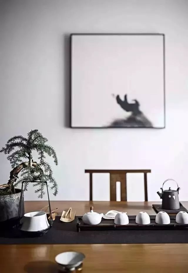 【画賛掛け軸】かえるのうたた寝「一日清閑 一日福」 掛け軸】かえるのうたた寝「一日清閑 一日福」