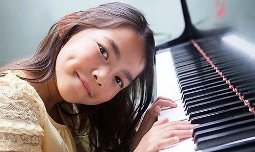 正一琴行讲解:儿童学习演奏钢琴有什么优点?