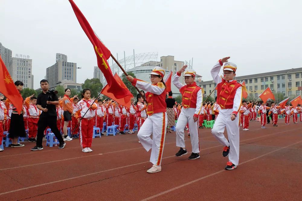 文澜小学新队员入队仪式暨第十五届大队委员就职仪式（上篇）