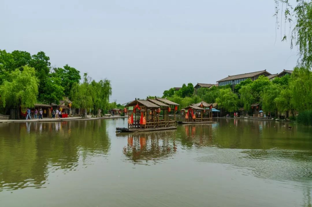 西安gdp有水吗_西安钟楼图片