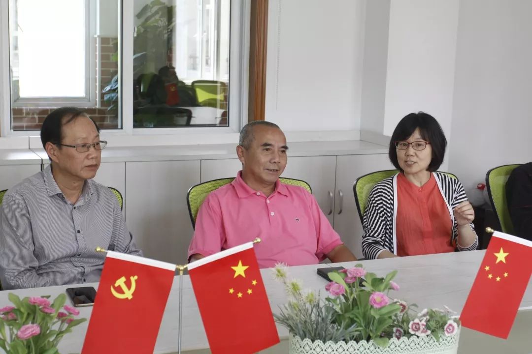 夕阳无限好 人生再逢春 ——曹行小学王惠生同志退休欢送会