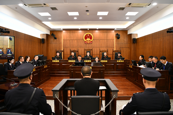 孙小果再审案开庭审理19名涉案公职人员和重要关系人被移送审查起诉