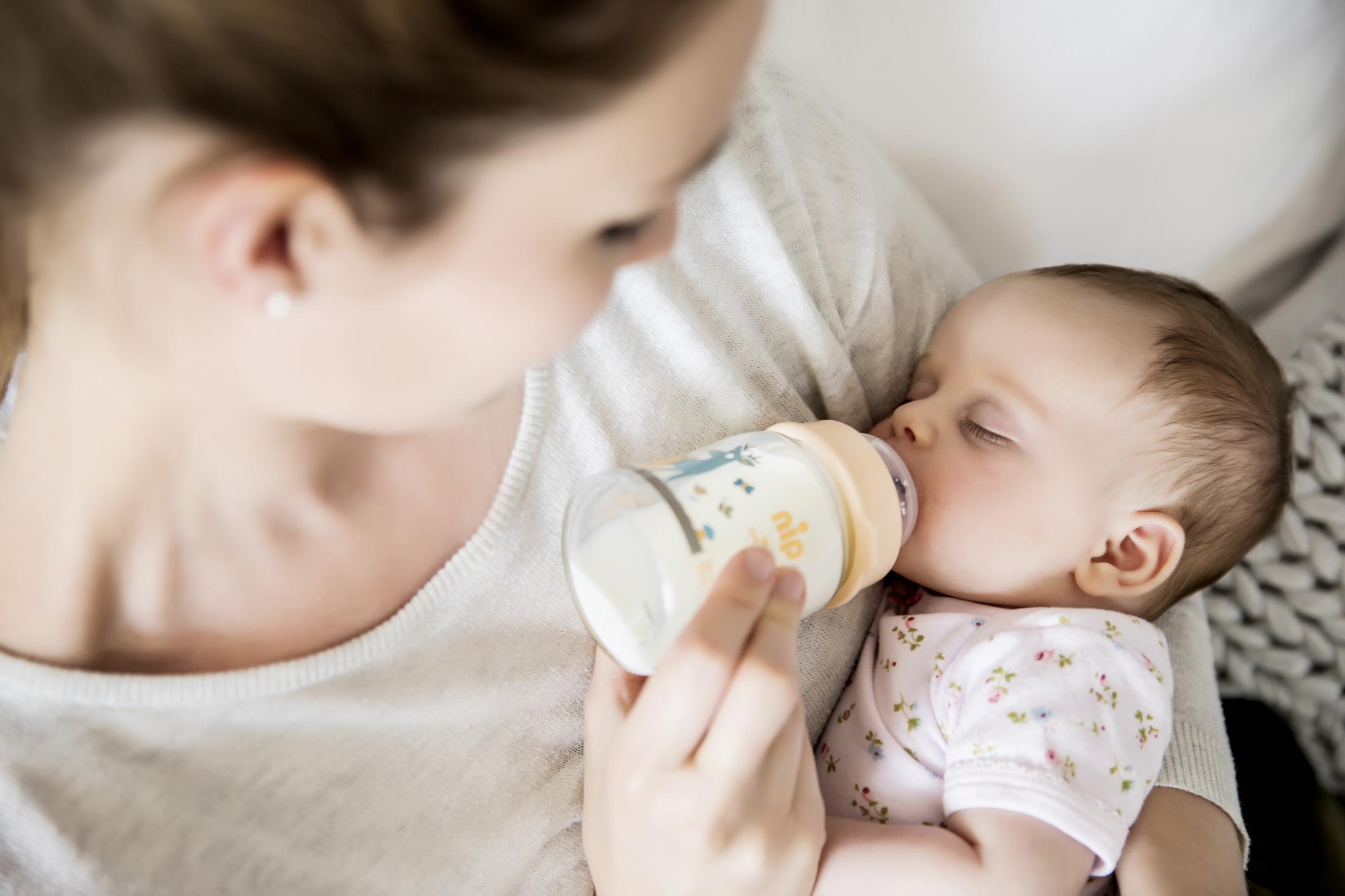 宝宝怎么断奶的最快方法 b7501aaa23d7400f802683c7f8c911d7.jpeg