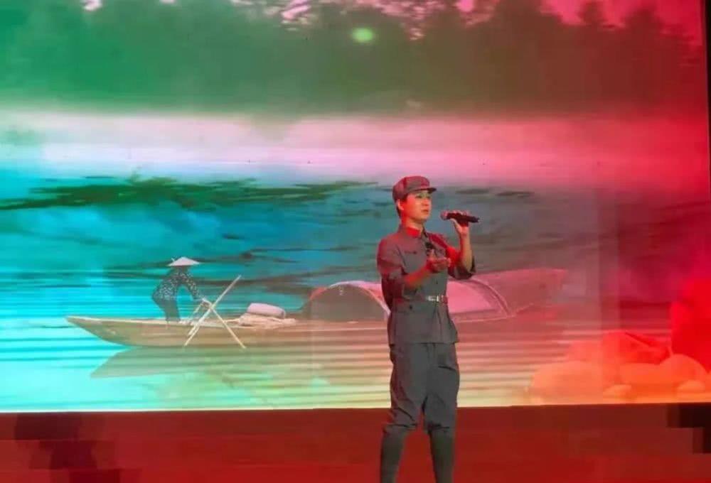 我和我的祖国歌曲演唱者 11e2621f58cc43e2ac616d25f4e6178b.jpeg