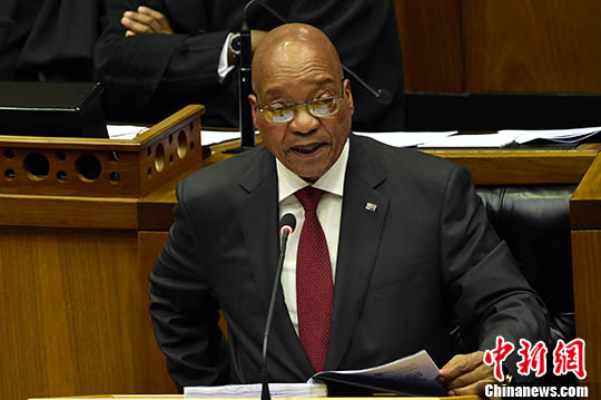 南非前总统祖马就贪腐指控出庭受审
