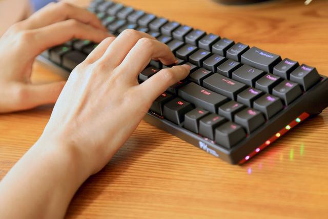 最小的有线键盘 19319cc4773a4b8a87f02839d2c430bf.jpeg