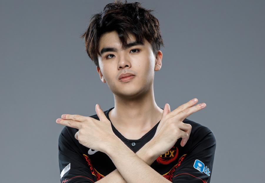 LWX不会这个英雄成为全队最大的隐患,FPX可