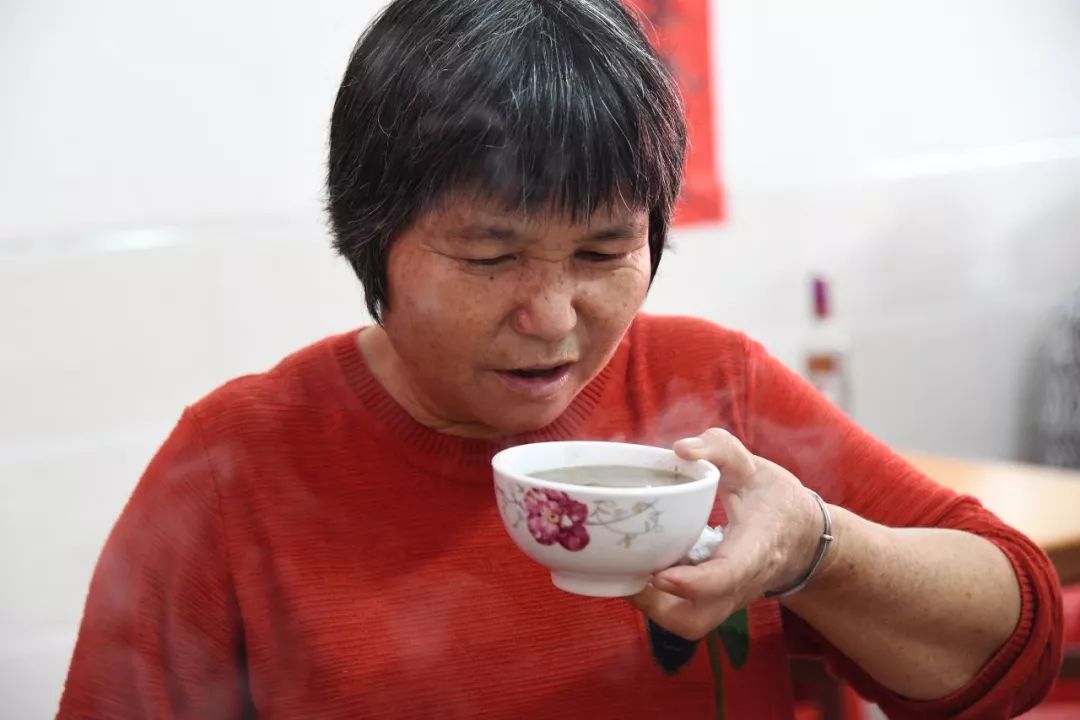 茶洞擂茶粥已有400多年历史选料和制作尤其讲究