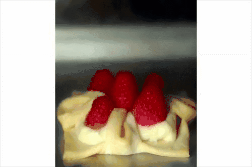 e3d3b18222934711ba9abb348f2bf6b9.gif