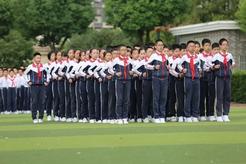 团结协作 奋力进取 展现上宝精神——上宝中学2019学年广播操比赛纪实