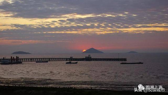 由大金山岛,小金山岛,浮山岛以及邻近0.5平方千米海域组成.