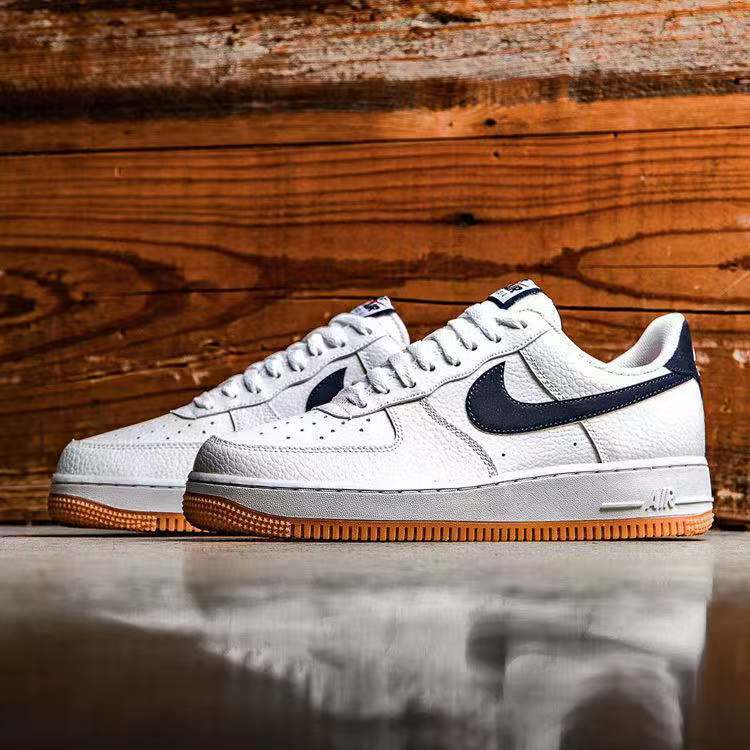 质感颜值颇为不俗！AirForce1黑曜石现已登场