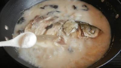 咋样炖鱼汤好喝 3f735313f3fa4dde9d22a4c89f8baf20.jpeg