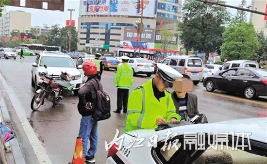 西林县有多少人口_广西西林县地图(2)