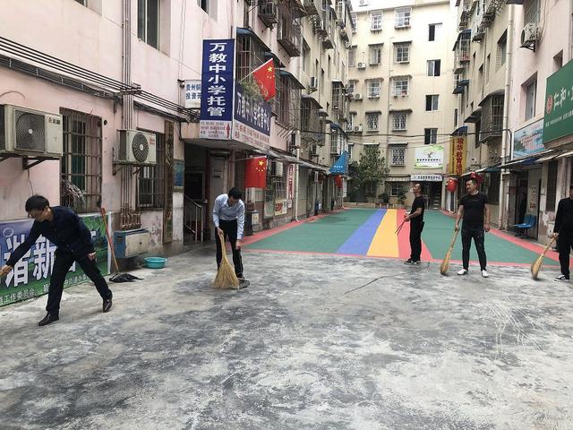 铜仁人口有多少人_铜仁人市区图片(2)
