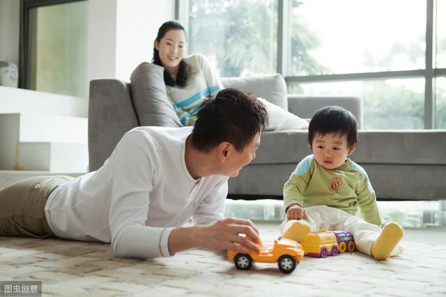 为什么再苦再难，也要把孩子带在身边？（父母必读）