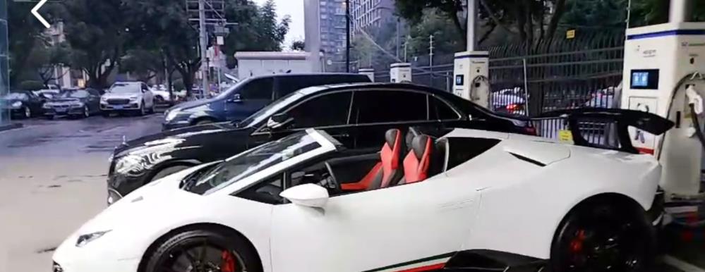 虎牙户外一哥为年度直播变卖超跑,购置豪车已