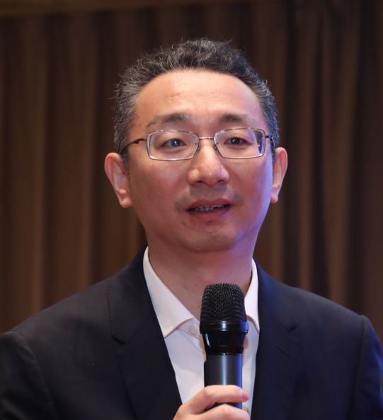 演讲嘉宾:中国农业银行科技与产品管理局负责人,研发中心总经理 蔡钊