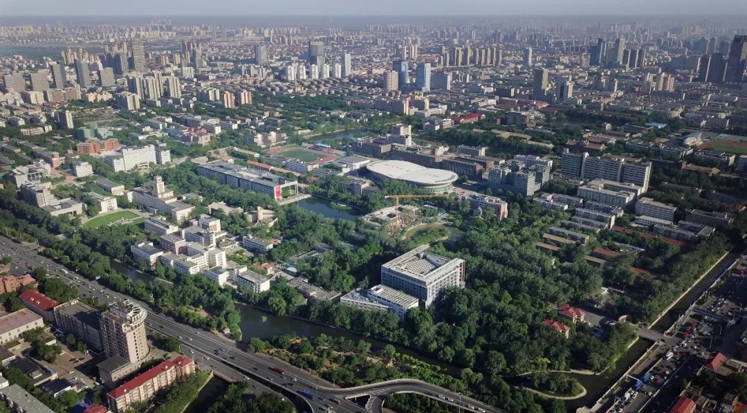 将来考哪个大学 从来不是个值得困扰的问题 八里台校区全景 或许,这位