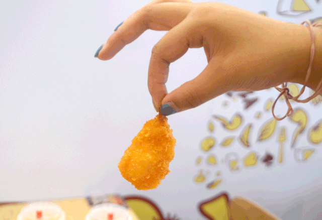 每一个虾都个头倍儿大 吃起来也是十分满足 //韩式炸鸡腿// 鸡腿炸的