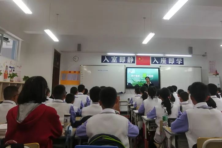 交益友乐知教学经验迎专家助推学校发展记涪陵巴蜀中学十月教研盛会