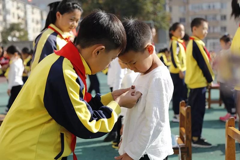 2019大连小学生入队仪式精彩瞬间!你家孩子上镜没?