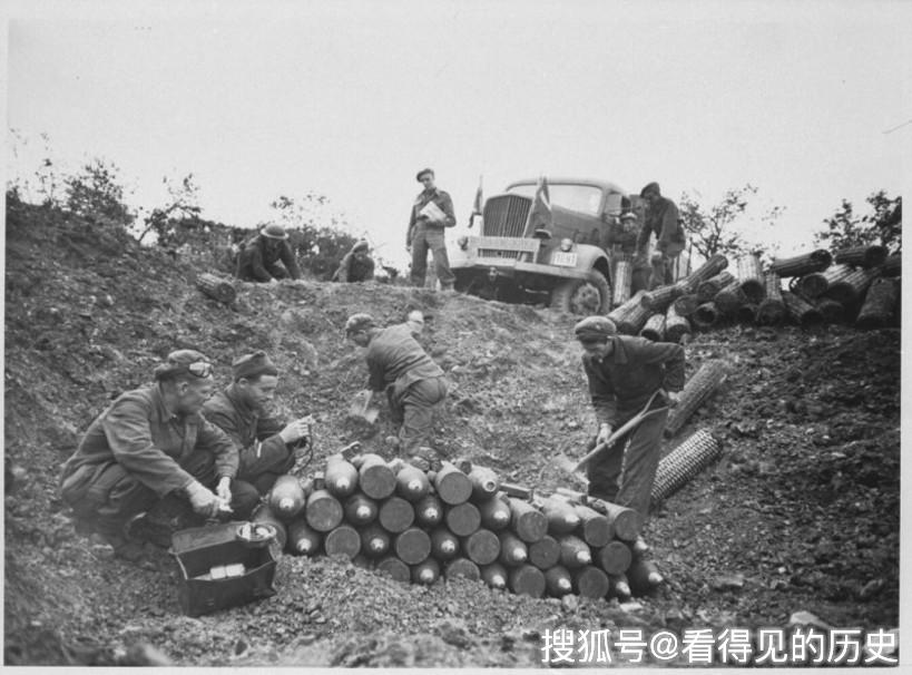 1945年的比利时 轰隆一声巨响 德军炮弹被销毁了