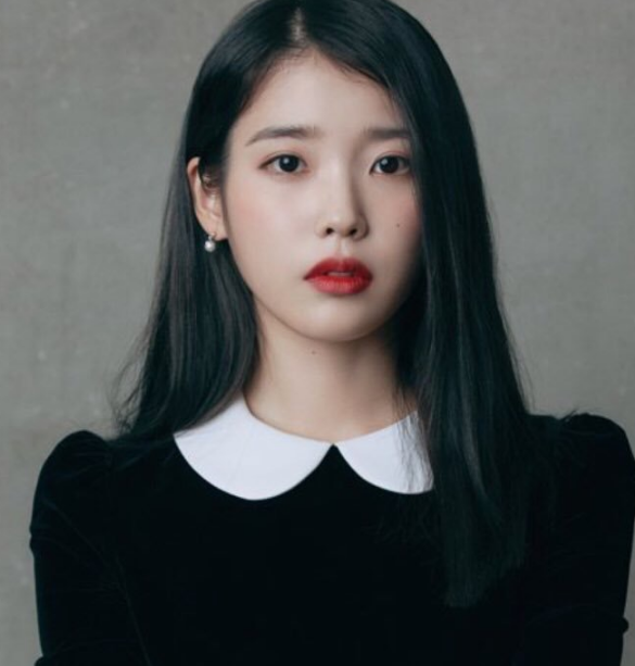 iu李知恩电视剧 7d2a19b132244245a5211a5130a0e33d.png