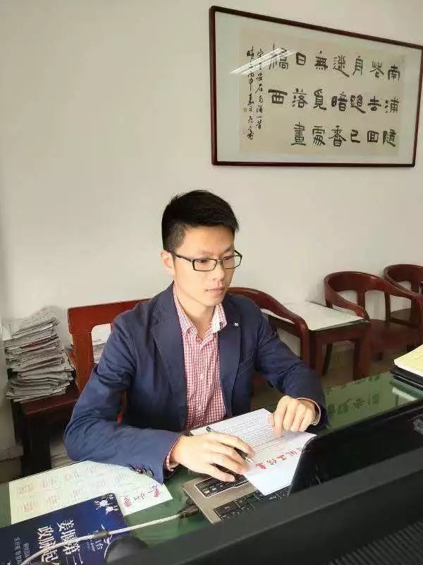 坐什么待旦成语_成语故事图片