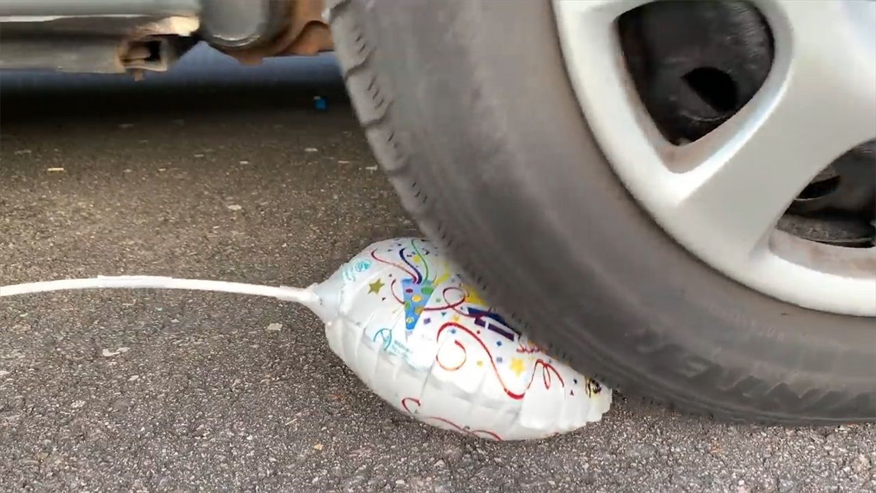 鸡 泥 轮胎 煤炭 猜一成语_轮胎图片卡通(3)