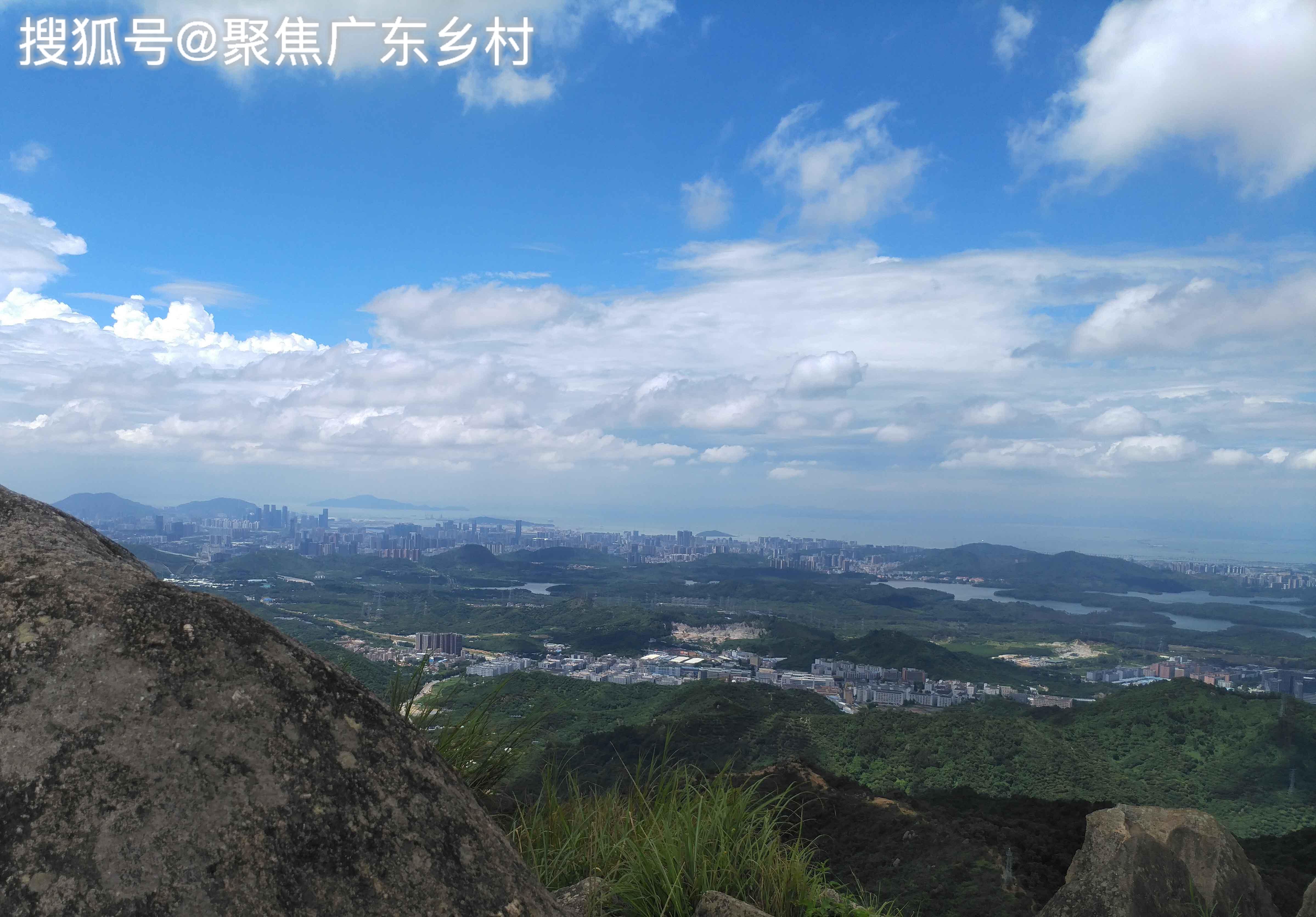 深圳羊台山摄影旅游照片:晴朗的天空,美丽的景色