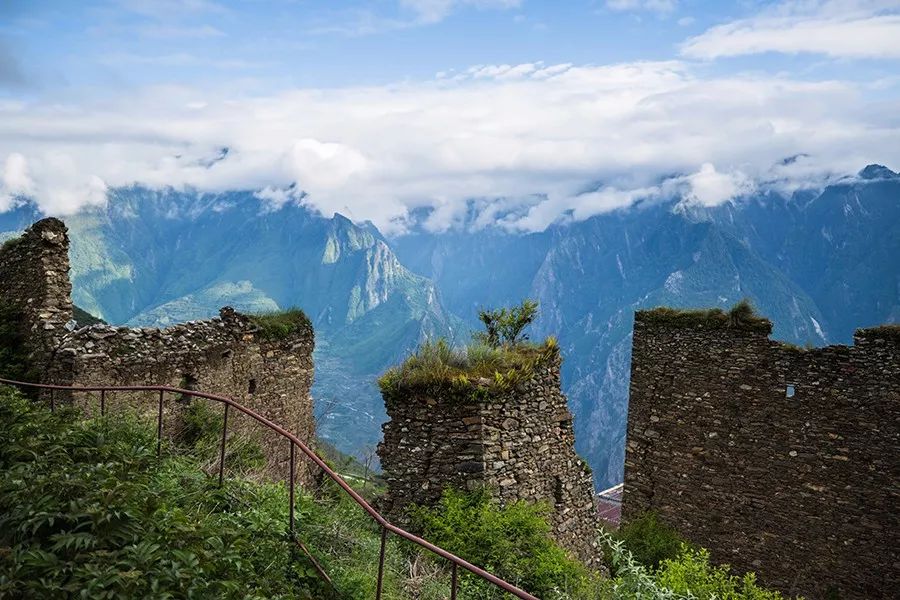 每晚的美文朗读 |《你有深度,世界给你的是高度