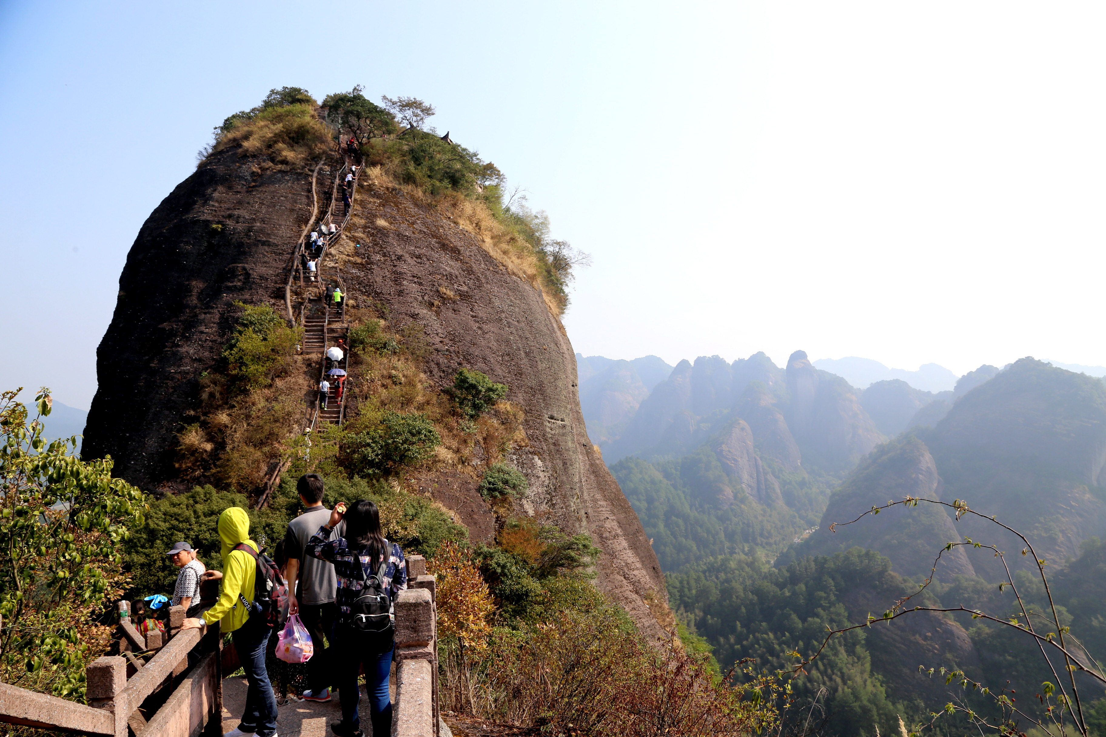 原创湖南崀山:镜头中怪石变丑人头,吓我一跳,骆驼峰还有3奇