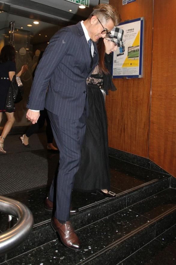 方媛郭富城认识过程 c678a78b4e124dfdab5bca76715e54d9.jpeg